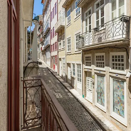 Dash 111 Collection Apartment